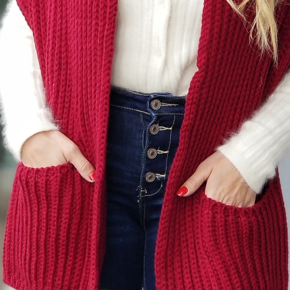 CASUAL DOLLZ Knit Scarf with Pockets -Muffler - Picture 4 of 5